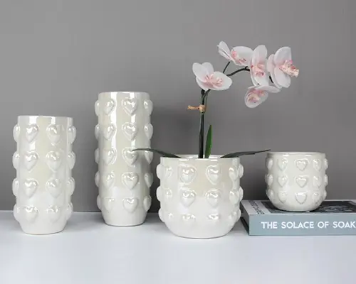 Seoda ealaíne a mhaolaíonn an saol