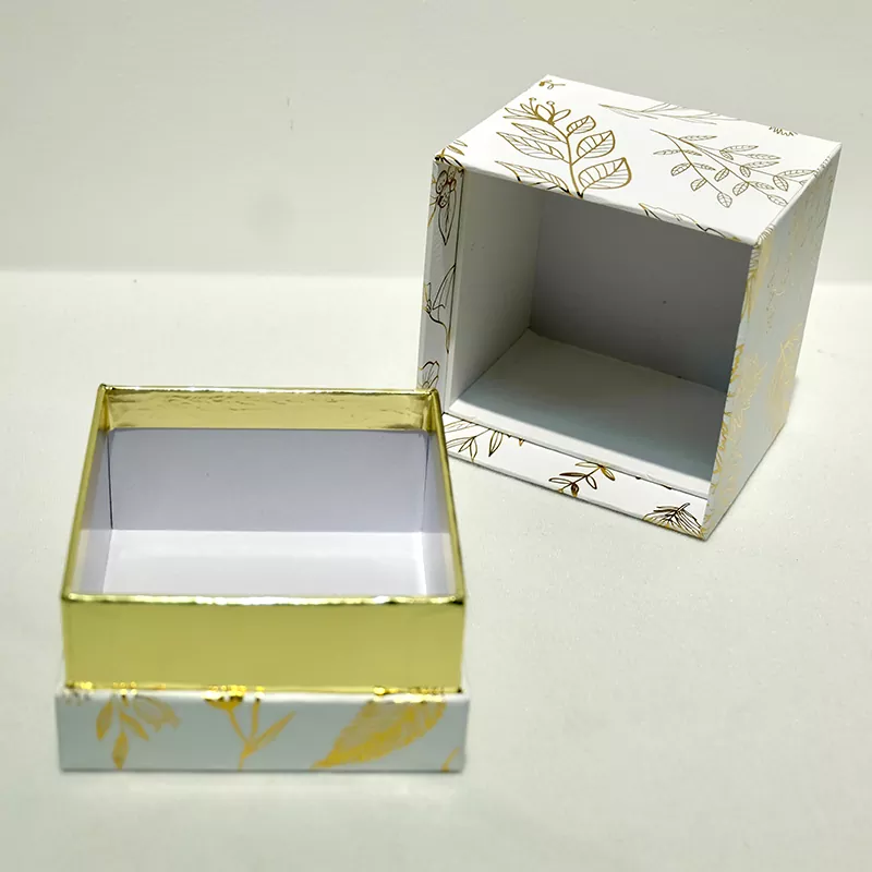 Pacáistiú só lámhdhéanta