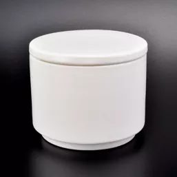 Sealbhóir coinnle ceirmeach traidisiúnta